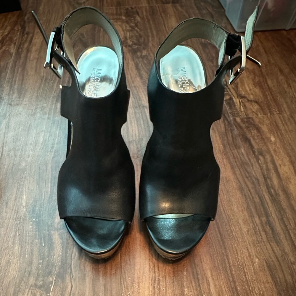 Josephine wedges